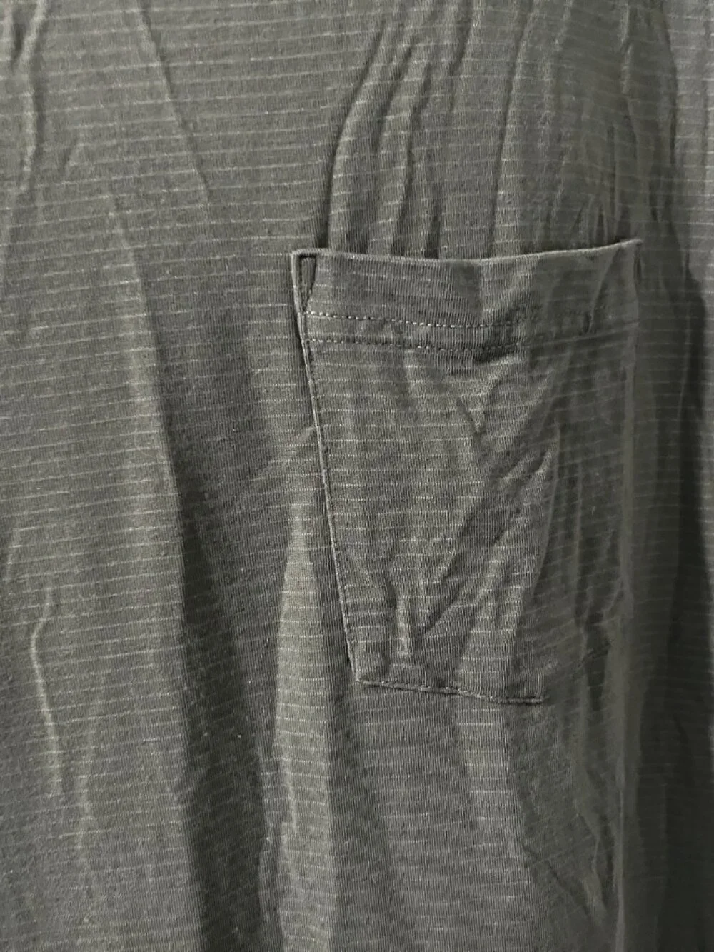 💪 Vuori Men's Green Striped Short Sleeve Stretch Athletic T-Shirt Large L EUC - Picture 5 of 5